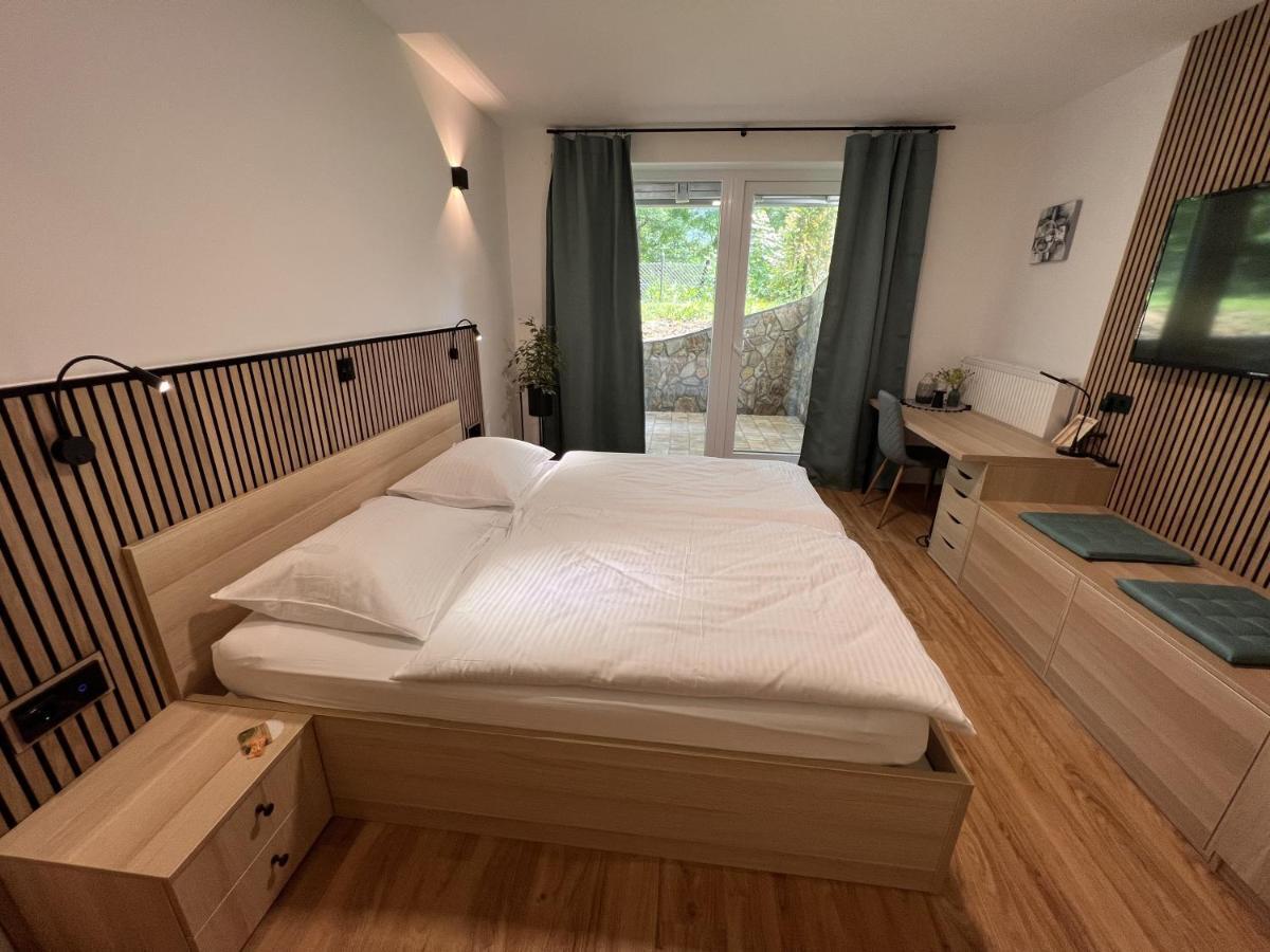 Appartement Prenocisca Mraz à Velenje Extérieur photo