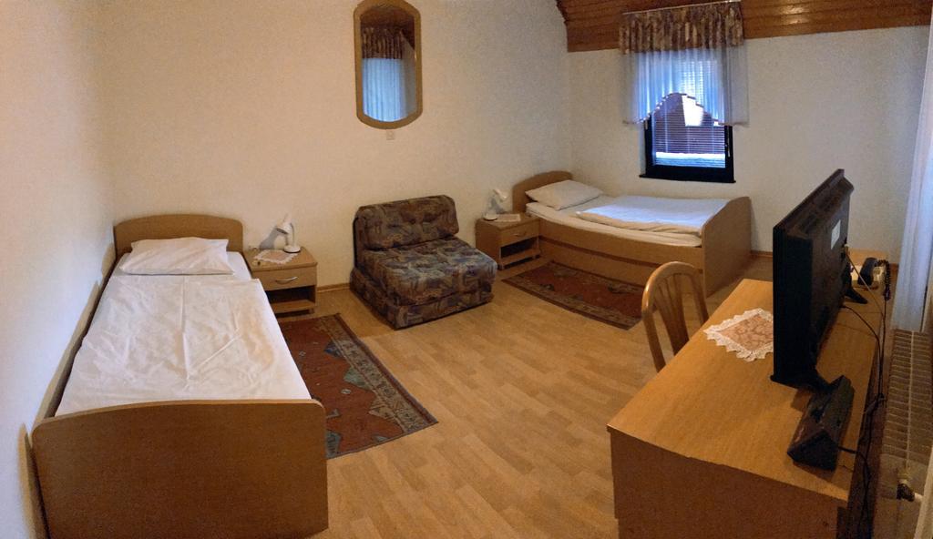 Appartement Prenocisca Mraz à Velenje Extérieur photo